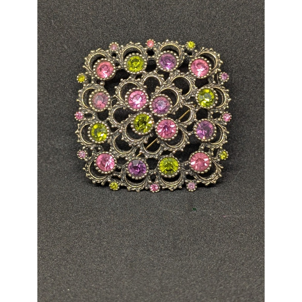 VTG. SARAH COVENTRY PINK & GREEN‎ RHINESTONE GOLD TONE BROOCH 154